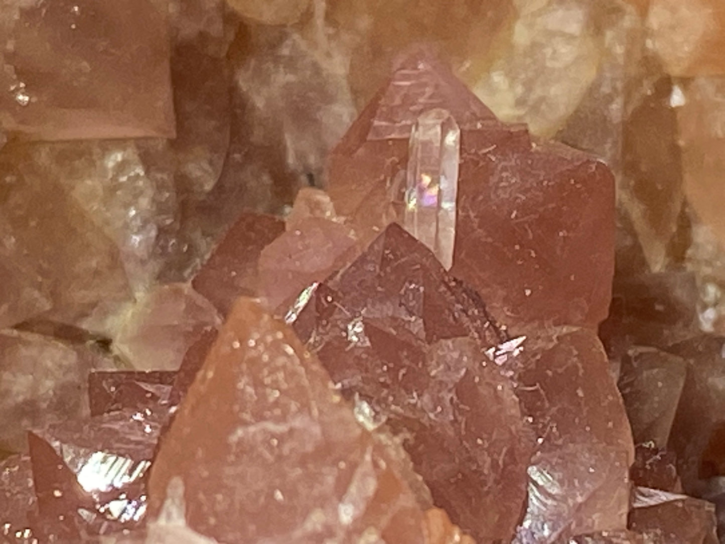 Geode di Quarzo Rosa Cristallizzato